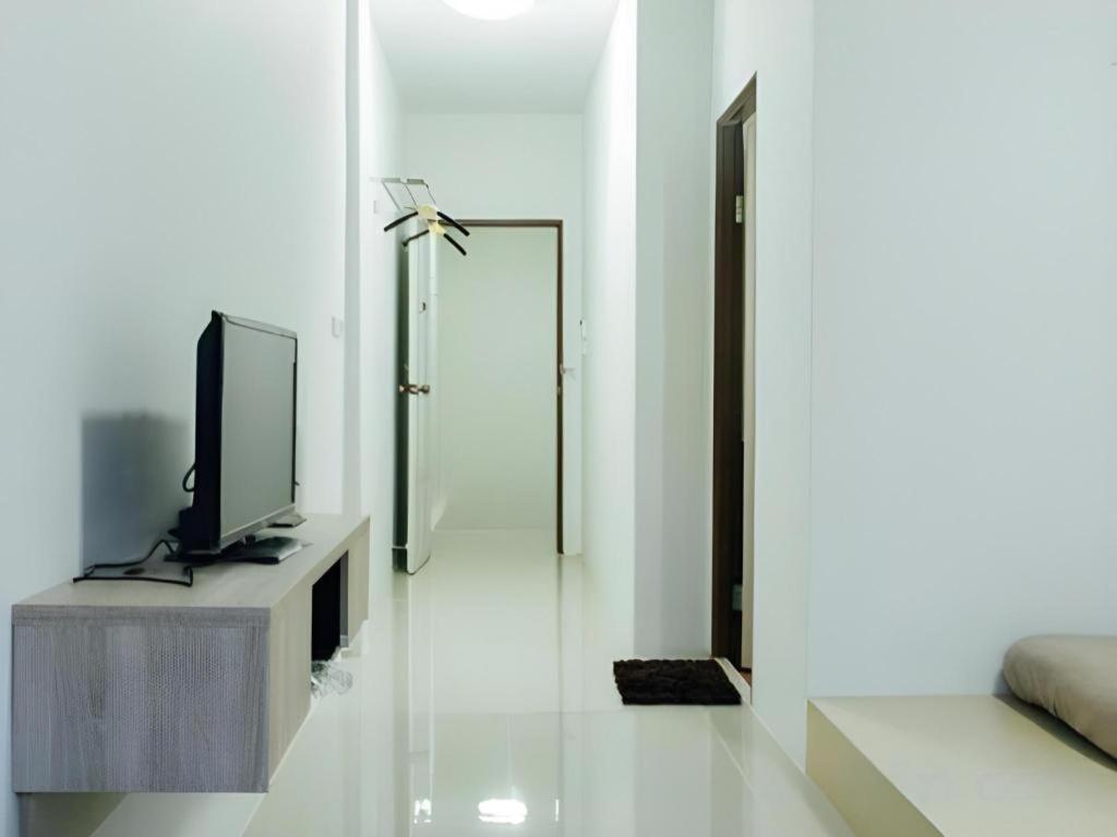 Cheaper Room Surat Thani Exterior photo